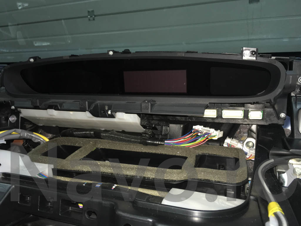 Prius gen 3 2013 dashboard removal 05